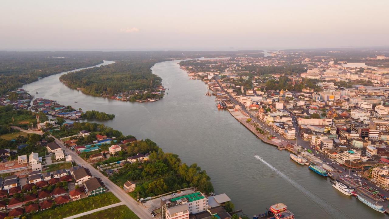 Sleepbox Hostel Suratthani Σούρατ Τανί Εξωτερικό φωτογραφία