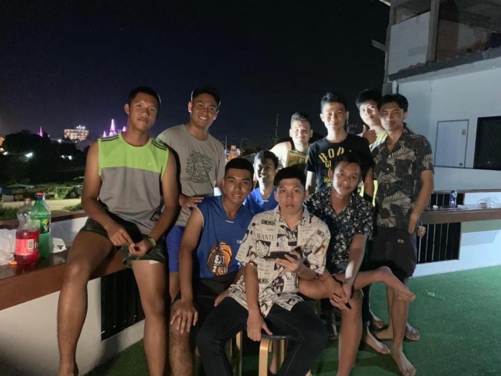 Sleepbox Hostel Suratthani Σούρατ Τανί Εξωτερικό φωτογραφία