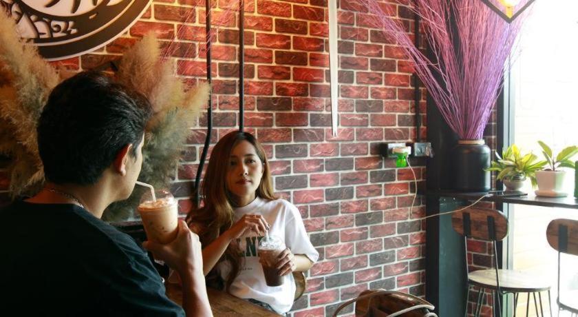 Sleepbox Hostel Suratthani Σούρατ Τανί Εξωτερικό φωτογραφία