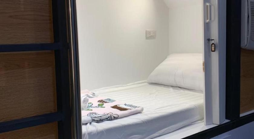 Sleepbox Hostel Suratthani Σούρατ Τανί Εξωτερικό φωτογραφία